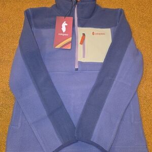 Cotopaxi Blue and Cream Kids Fleece Pullover. Size M 10-12